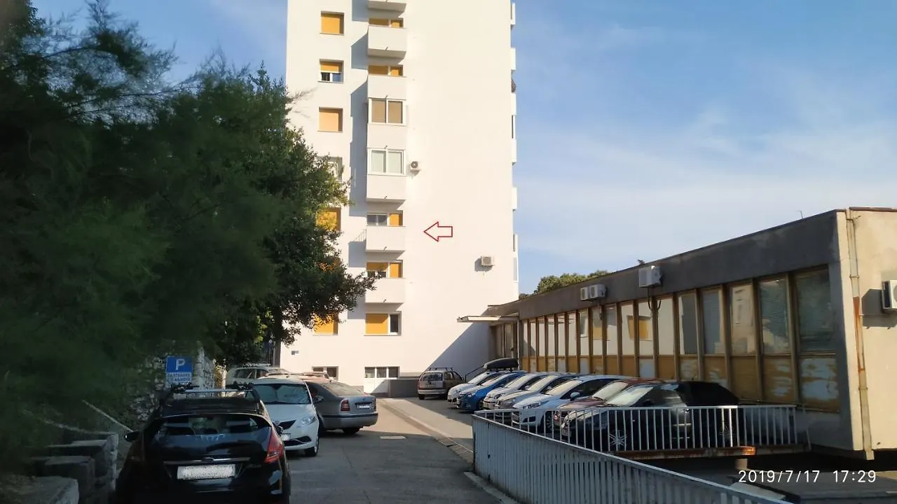 Apartment Rino****, 58M², 170M From The Beach Rijeka